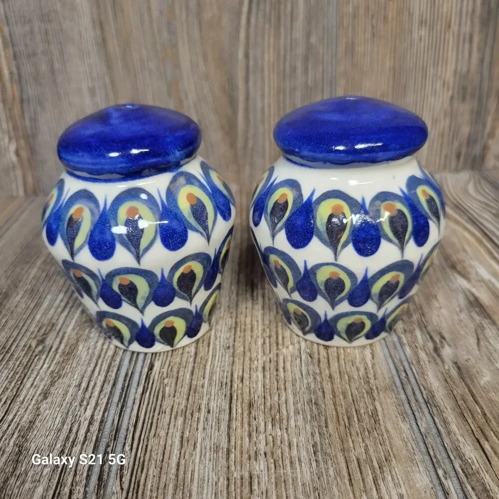 Vintage Ken Edwards Guate Mayan Pottery Salt Pepper Shakers Peacock Blue Ceramic